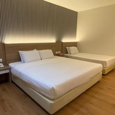 Lovina Inn - Nagoya Batam 外观 照片