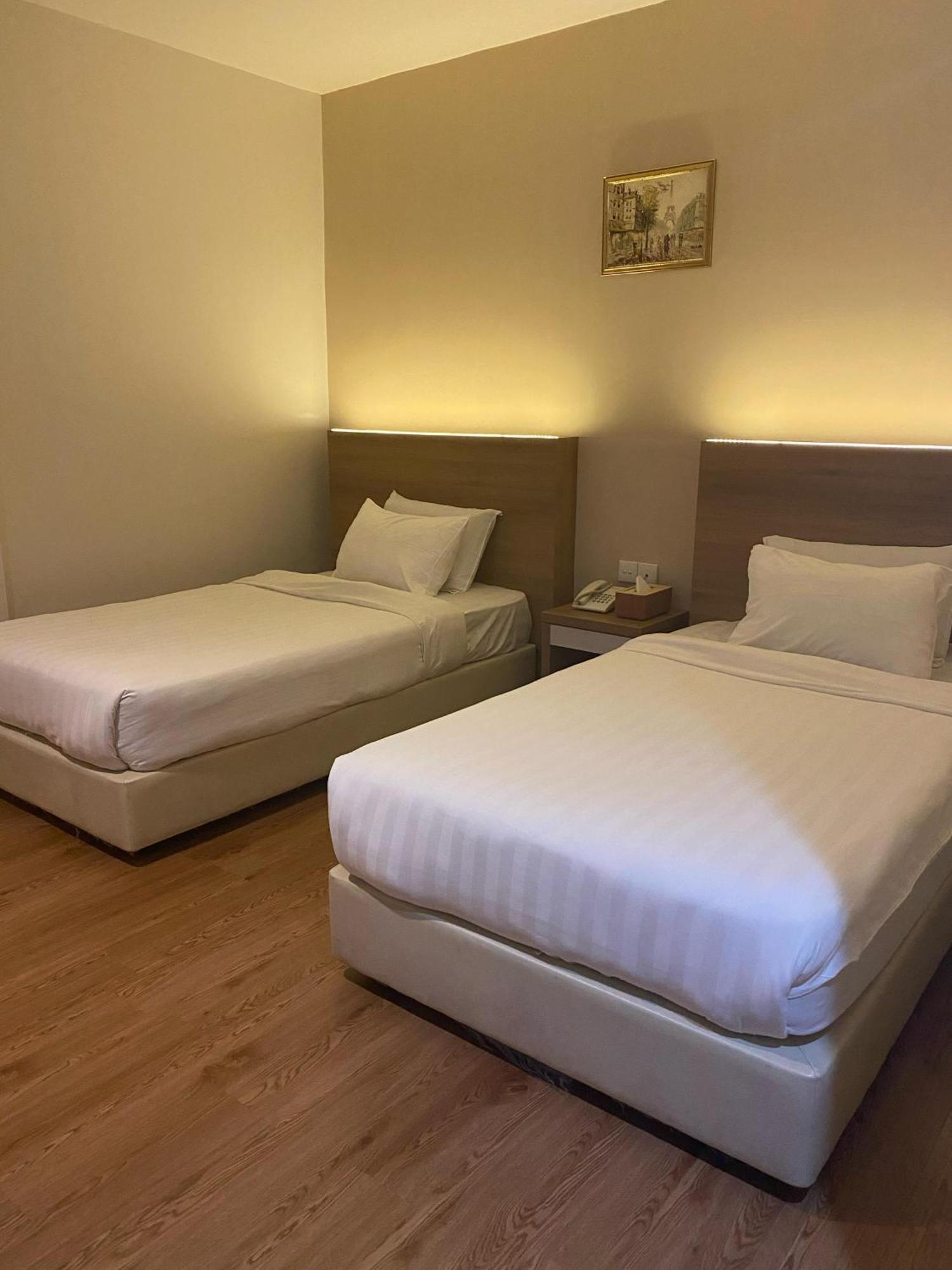 Lovina Inn - Nagoya Batam 外观 照片