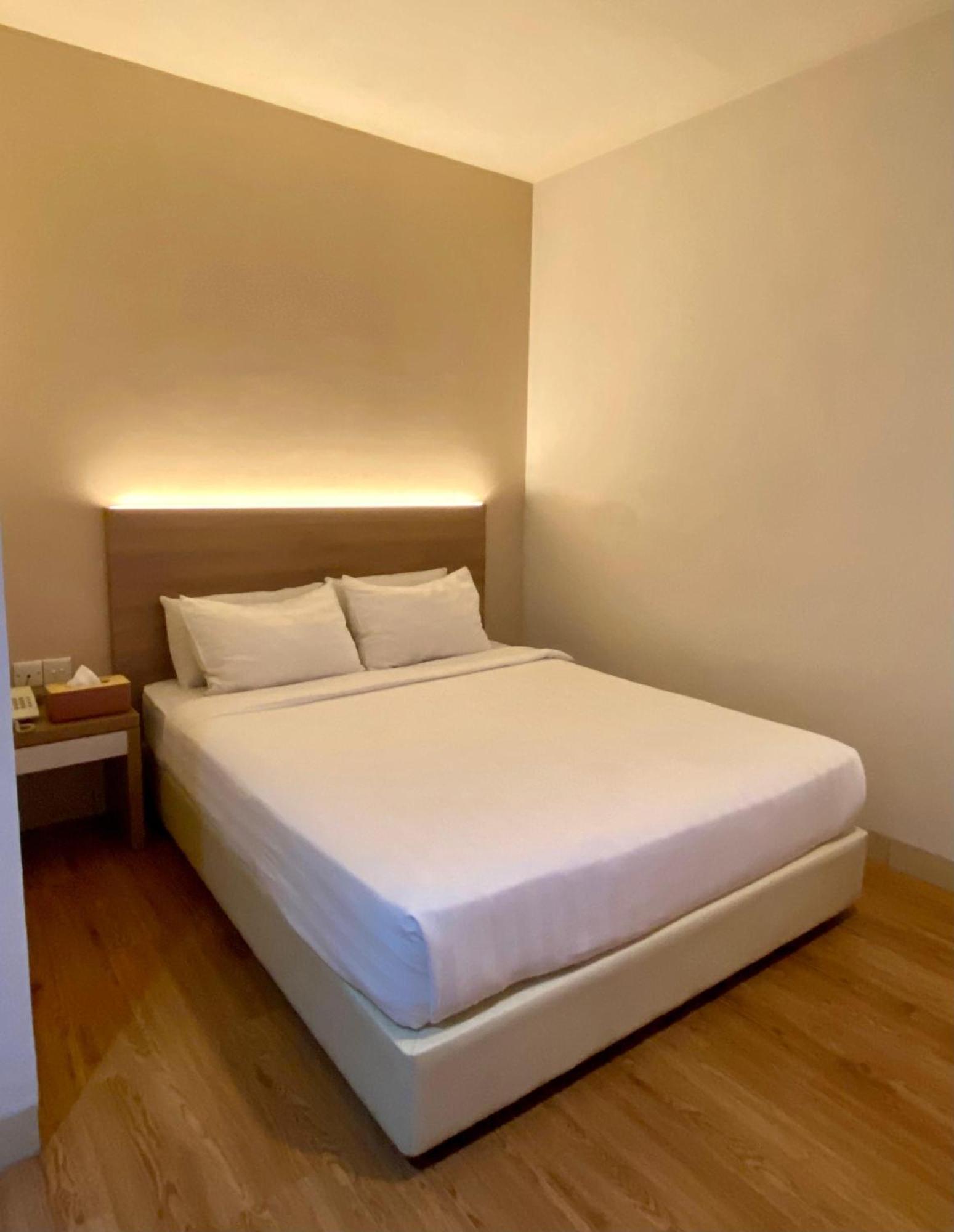 Lovina Inn - Nagoya Batam 外观 照片